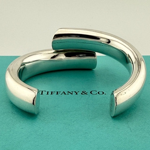 Vtg. Tiffany & Co. Chunky Bypass Cuff Bracelet Sterling Silver - Picture 5 of 7
